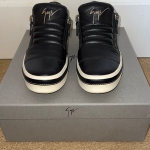 Giuseppe Zanotti zipped sneakers in black